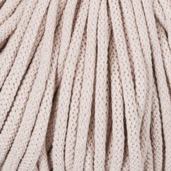<span class="title-color">NUDE</span><br>Bobbiny 5mm<br><span class="title-second-line">Premium Baumwollkordel 100m</span> <span class="title-color">NUDE</span><br>Bobbiny 5mm<br><span class="title-second-line">Premium Baumwollkordel 100m</span>